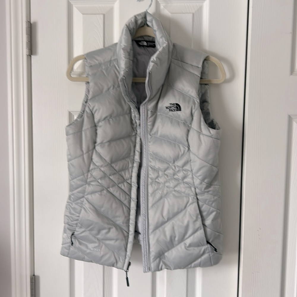 The Northface lightweight women’s size small puffer vest